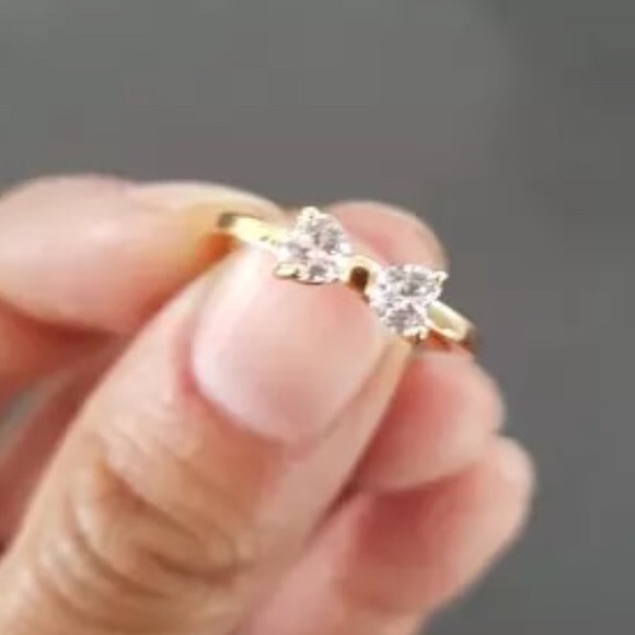 Delicate Gold Diamond CZ Bow Ring Layering Jewelry - Picture 4 of 5